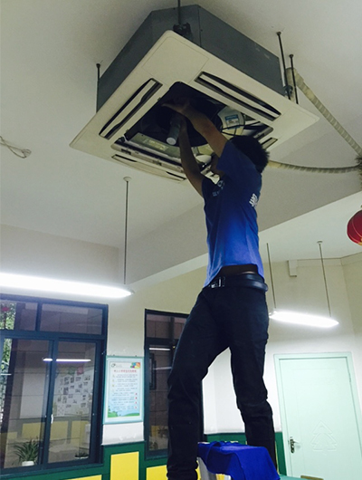 沙坪壩樹(shù)人小學(xué)空調(diào)清洗